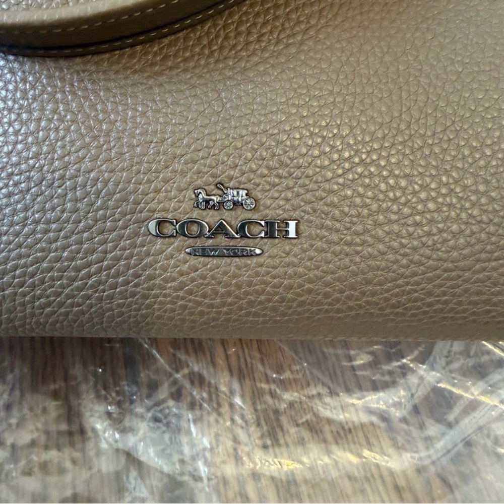 Coach RESERVED Tan Leather Shoulder Bag with Chain Strap - Picture 8 of 12